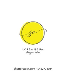 SO Initial beauty monogram logo vector