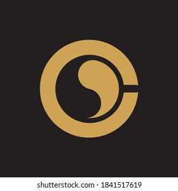 
The initial C logo is formed from a cup of coffee visible from above.

In the center of the cup is a symbol resembling a yin yang, which represents a pair of hearts.