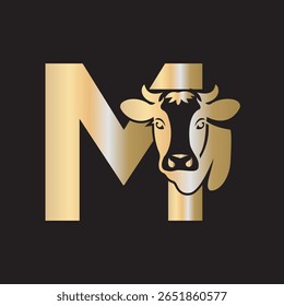 Logotipo inicial de la vaca combinado con la letra M Plantilla de Vector