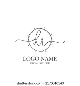 Monograma de belleza de DR inicial y diseño elegante de logotipo, logotipo de escritura a mano de firma inicial, boda, moda, floral y botánica con plantilla creativa.