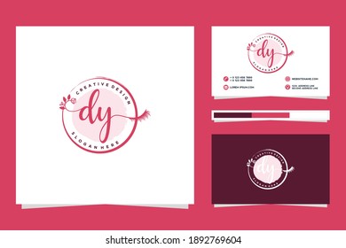 Colecciones iniciales del logotipo femenino DY y plantilla de tarjeta de visita.
