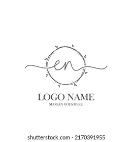 Monograma de belleza EN inicial y elegante diseño de logotipo, logotipo de escritura a mano de firma inicial, boda, moda, floral y botánica con plantilla creativa.