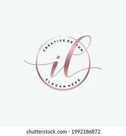 Monograma inicial de belleza IL y diseño elegante de logotipo, logotipo de escritura a mano de firma inicial, boda, moda, floral y botánica con plantilla creativa.