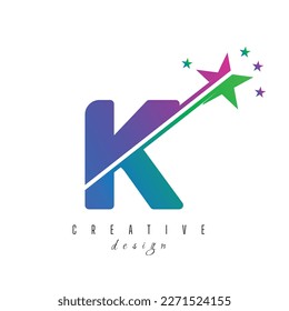 Alfabeto inicial de K monograma con icono del logo de la estrella y el swoosh. Resumen del diseño del símbolo del logo de la estrella. Logo vectorial moderno para empresas y empresas