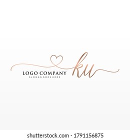 Monograma inicial de belleza KU y diseño elegante de logotipo, logotipo de escritura a mano de firma inicial, boda, moda, floral y botánica con plantilla creativa.