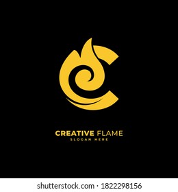 Letra inicial C con elemento de concepto vectorial del logotipo de la llama, logotipo de la letra C con quema de fuego para empresas y empresas