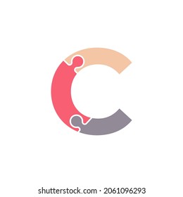 Letra inicial C con elemento de plantilla de diseño de logotipo de conectividad de rompecabezas con rompecabezas de equipo