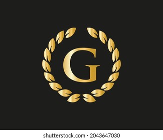 Letra inicial G con concepto lujoso. G Modelo de logotipo de lujo en vectores para restauración, regalía, boutique, cafetería, hotel, heráldico, joyería e identidad de moda