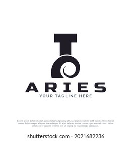Letra inicial I con inspiración de diseño de logotipo de oveja de cabra para arándanos. Plantilla de elemento de logotipo animal
