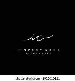 Letra inicial IC caligrafía logotipo manuscrito. Alfabeto escrito a mano en la plantilla de logotipo. Letras y alfabeto para el diseño de su logotipo.
