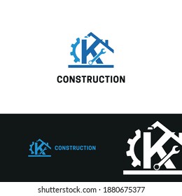 Anfangsbuchstabe K mit Fanggerät, Schlüssel und Home-Symbol für Wohnungsrenovierung, Bau, Reparatur und Wartung Logo-Design Vektorgrafik