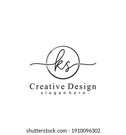 Initialbrief KS Kalligrafie handgeschriebenes Logo. Handgeschriebenes Alphabet in der Logo-Vorlage. Buchstaben und Alphabet für Ihr Logo-Design.