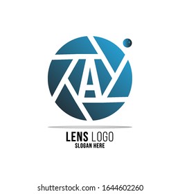 Letra inicial a lente logotipo simple con degradado