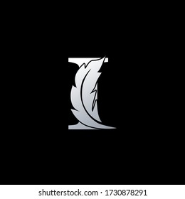 Initial Letter I Logo mit Feder. Trendy Design Konzept Luxus Feather Element und Letter I für Unternehmen, Anwalt, Notar, Firma und mehr Markenidentität.