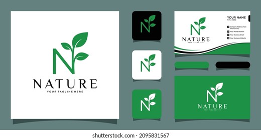 Ursprünglicher Buchstabe N mit Luxus-Logo für Blätter. grünes Blatt-Logo mit Visitenkartendesign-Vorlage