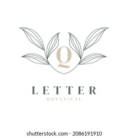 Initial Letter Q Floral and Botanical Logo. Nature Leaf Feminine for Beauty Salon, Massage, Cosmetics or Spa Icon Symbol