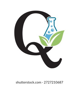 El diseño inicial del logotipo del laboratorio de la letra Q se combina con el símbolo del tubo de ensayo y de la hoja