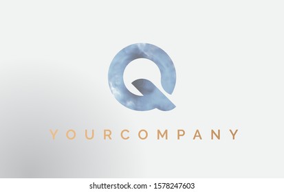 Initial letter Q Logo Isolated on blue. Vector Smoke