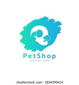 Initial letter Q. Pet logo design template. Modern animal icon for store, veterinary clinic, business service. Logo with cat and dog concept.
