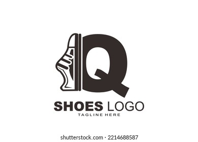 initial Letter Q shoes logo