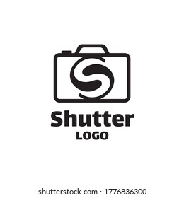Letra inicial S para cámara de lente de obturador de apertura para fotografía 
Diseño de logotipo de línea simple y moderno para fotógrafos
