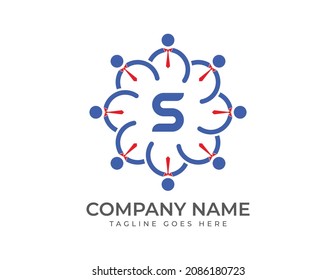initial Letter S with Group of business people. Teamwork Logo Template.