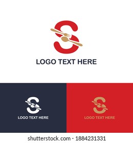 Letra inicial S con cuchara y tenedor para restaurante, comedor, comedor, cocina, diseño del logo de cocinero concepto vectorial