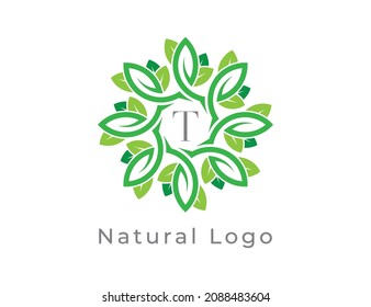 letra inicial Logo de T Leaf Flower. Ilustraciones del vector con logotipo floral. 
Diseño con logotipo vectorial para productos naturales, floristería, cosméticos, ecológicos, salud, spa.