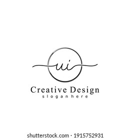 Ursprünglicher Buchstabe UI-Kalligrafie handgeschriebenes Logo. Handgeschriebenes Alphabet in der Logo-Vorlage. Buchstaben und Alphabet für Ihr Logo-Design.