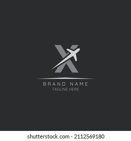 Plano incorporado de diseño del logotipo de la letra inicial X. Diseño de ilustraciones vectoriales minimalista y moderno adecuado para los negocios. Aerolíneas, aviones, aviación, plantilla de logotipo de viajes.