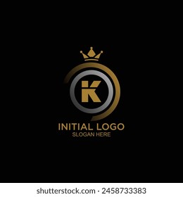 logo inicial con icono de corona, logo inicial king