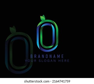Letra inicial del logotipo O con hoja verde degradada y plantilla de agua azul. Elementos de plantilla de diseño de vectores para su aplicación de ecología o identidad corporativa.
