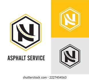 Letra N inicial con asfalto y símbolo de pavimentación para el logotipo de asfalto y la plantilla de diseño de negocio de transporte