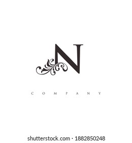 logotipo N inicial con adorno
