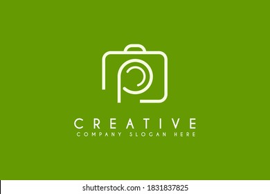 logo de la lettre P initiale avec illustration vectorielle d'icône de caméra. Logo de photographie P isolé sur fond vert