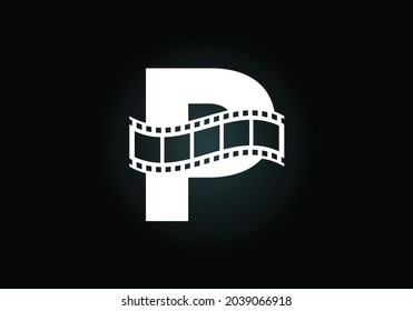 Alfabeto inicial de monograma P incorporado con carrete de película. Concepto de logotipo de vídeo y película. emblema de letra. Logo para el negocio del entretenimiento y la identidad de la empresa