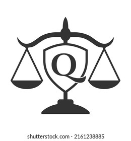 Logotipo inicial de la letra Q con Escudo, símbolo de corona. Logotipo de ley y abogado en plantilla de carta Q alfabeta