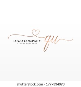 Monograma inicial de belleza QU y diseño elegante de logotipo, logotipo de escritura a mano de firma inicial, boda, moda, floral y botánica con plantilla creativa.