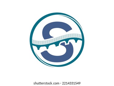 Alfabeto monocálmico S inicial con signo de puente. Plantilla de diseño del logotipo del puente abstracto. Logo vectorial moderno para el negocio de la construcción.