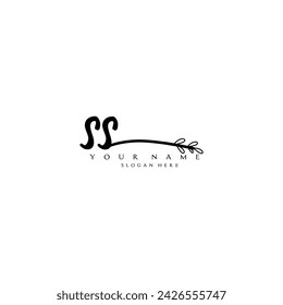 Adorno inicial de tipografía floral de escritura a mano SS logo