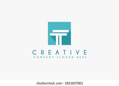ilustración vectorial de diseño de logotipo de letra T inicial. Logotipo plano T aislado en fondo blanco