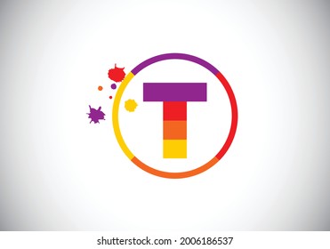 Alfabeto inicial de letra en monograma T en un círculo con salpicadura de brocha. emblema de letra. Diseño de logotipo vectorial moderno para pintar la identidad empresarial y de la empresa. 