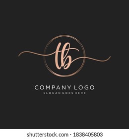 Monograma inicial de belleza TB y diseño elegante de logotipo, logotipo de escritura a mano de firma inicial, boda, moda, floral y botánica con plantilla creativa.
