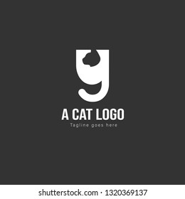 Initial Y Letter Logo with head cat, minimalist letter logo template design, head cat logo vector