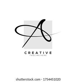Letra inicial de la firma A vinculada dentro del logotipo del vector cuadrado de lujo minimalista color gris claro