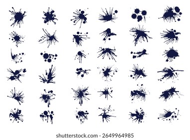 A tinta cai e espirra. Manchas de borrão, respingos de gotejamento de tinta líquida e borrifo de tinta. Conjunto de vetores de ponto abstrato grunge sujo artístico. Ilustração monocromática gotejamento splash, borrão de tinta bagunçado