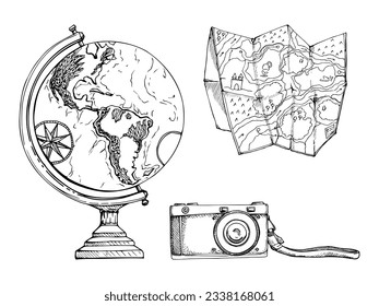 Ink handgezeichnet, Vektorgrafik Skizze. Tourist-Accessoires Set, alte Fotokamera aus Vintage, Globus, ungefaltete Karte aus Navigationspapier. Design für Tourismus, Reisen, Broschüren, Reiseführer, Druck, Kartentattoo