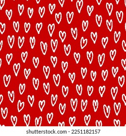 Tinta pequeños corazones blancos diferentes aislados en el fondo rojo. Patrón monocromo perfecto. Dibujo gráfico plano vectorial simple a mano. Textura.