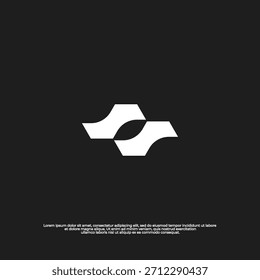 Innovatives Doppel-S-Logo, das Eleganz mit Einfachheit verbindet.