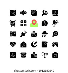 Iconos de glifos negros de interfaz establecidos en espacio blanco. Aplicación para smartphones y tablets. Menú Preferencias. Cámara, galería de fotos. Videojugador, música, juegos. Símbolos de silueta. Ilustración aislada del vector